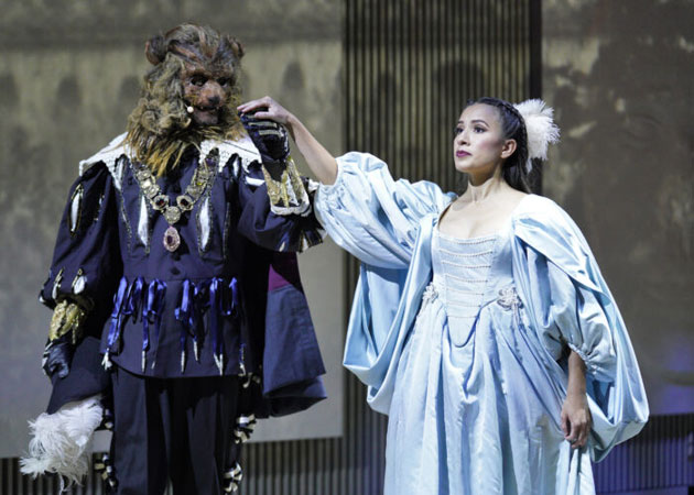 La-Belle-et-la-Bete---The-Beauty-and-The-Beast